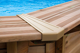 Caratteristiche della piscina in legno fuori terra da giardino con Liner sabbia Jardin 560: protezioni angolari del bordo in PVC